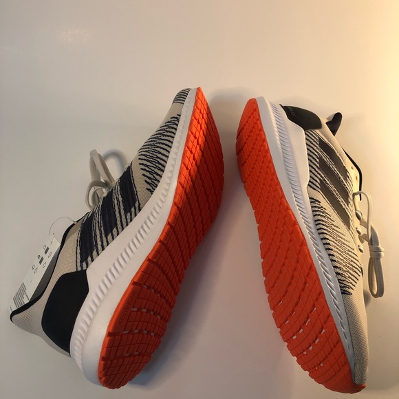 NWT MEN Adidas F34547 Running Shoes US Size 10 main image 5
